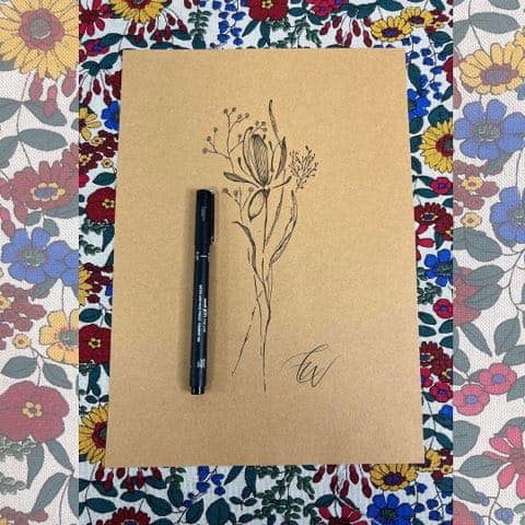 Dessin original de bouquet floral à l'encre par Cristelle, Le Papillon Qui Pique Montbéliard